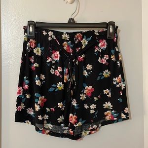 Rue 21 Flower Shorts🌺
